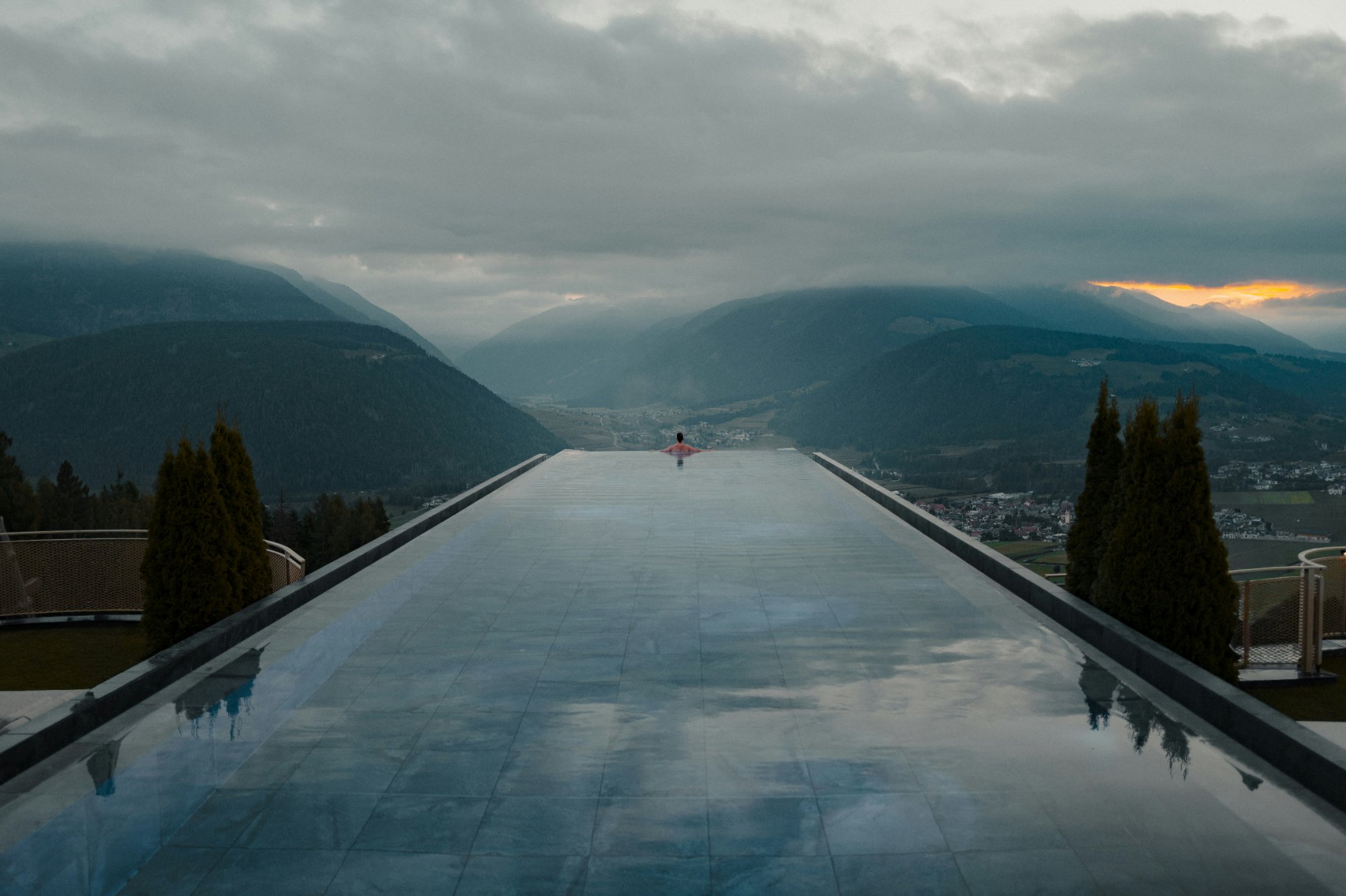 Dopo la vendita dell'hotel: incasso, passaggio di consegne e prossimi passi
